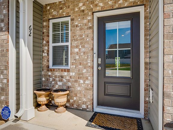 3rd image of 62 Moon Rock Ct #62