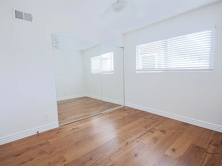 121 Lisa Ln — Photo 17