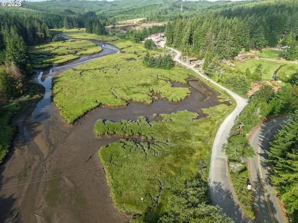 0 Wrecking Rd, Coos Bay, OR 97420