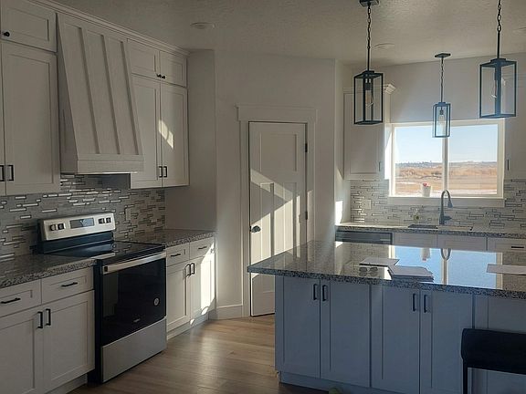 5th image of 2159 W 520 S