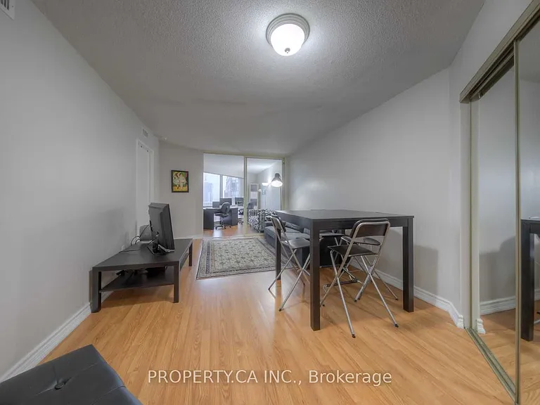 1001 Bay St #2107 — Photo 7
