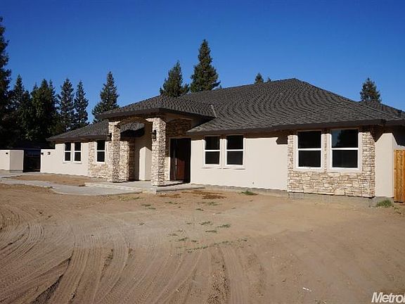 2nd image of 2084 Julia Ln