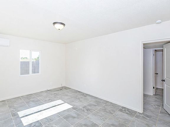 3rd image of 2192 W 1st St #1