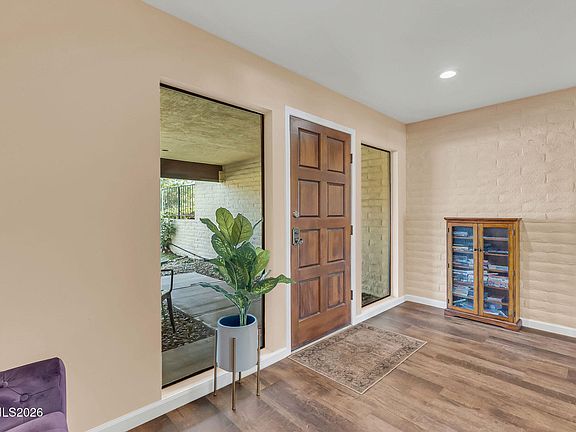 5th image of 3445 Skyline Blvd