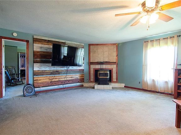 4th image of 13300 W County Road 800 N
