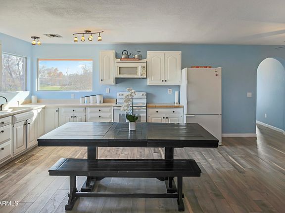 2nd image of 2045 S HILLCREST Drive