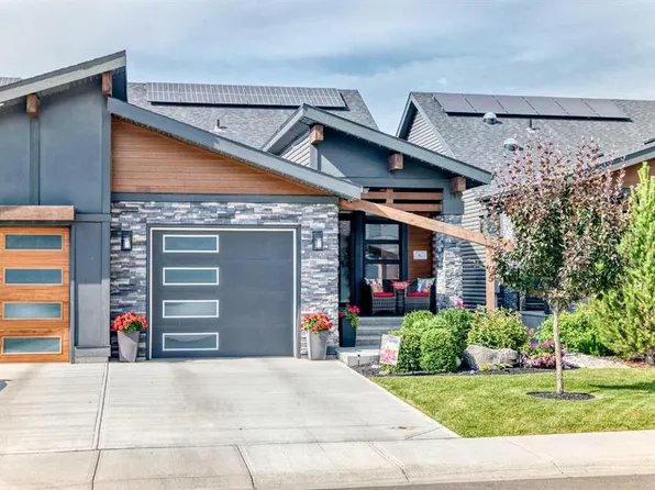 55 S Riviera Ct, Cochrane, AB T4C 2V8