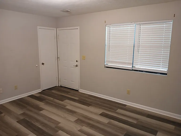 186 Dosser Ln #1-6 — Photo 6