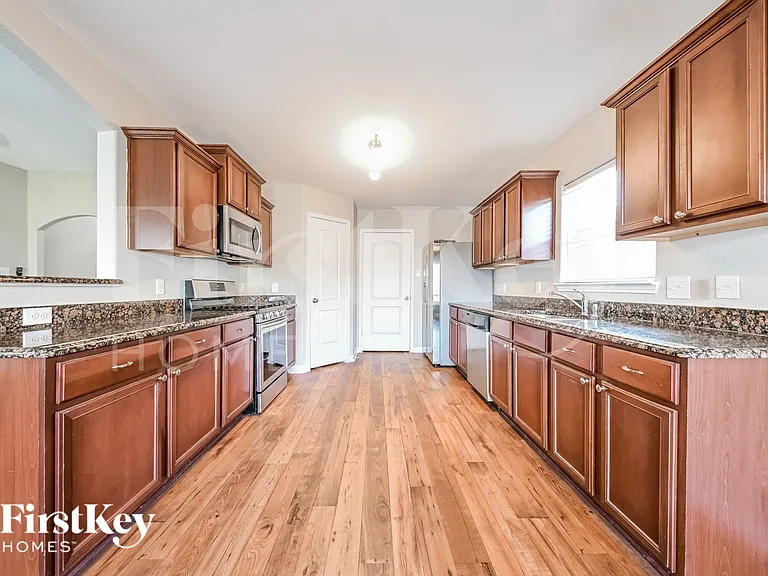 2029 Cone Flower Dr — Photo 8