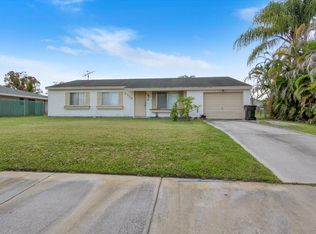 2118 SW Airoso Blvd, Port Saint Lucie, FL 34984