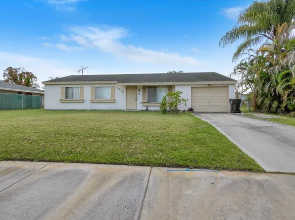 2118 SW Airoso Boulevard, Port St Lucie, FL 34984