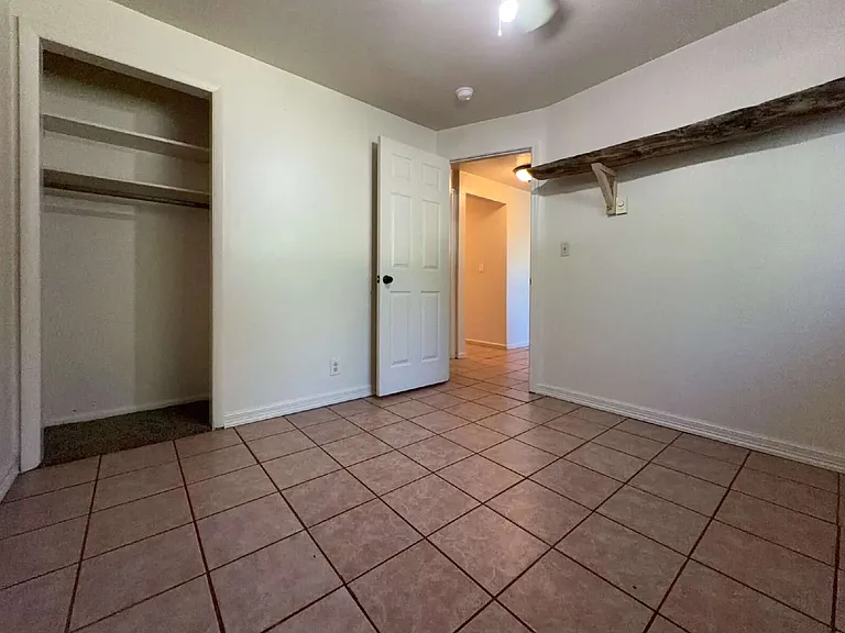 816 S Wardwell Ave — Photo 13