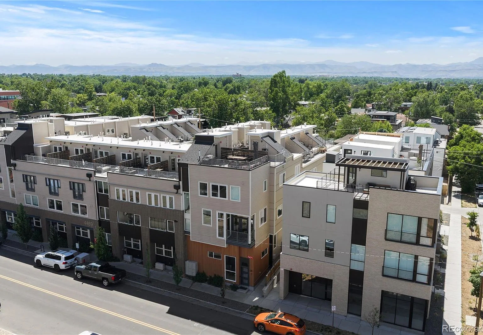 2 bed, 1649 sqft, $4,200 — Photo 3