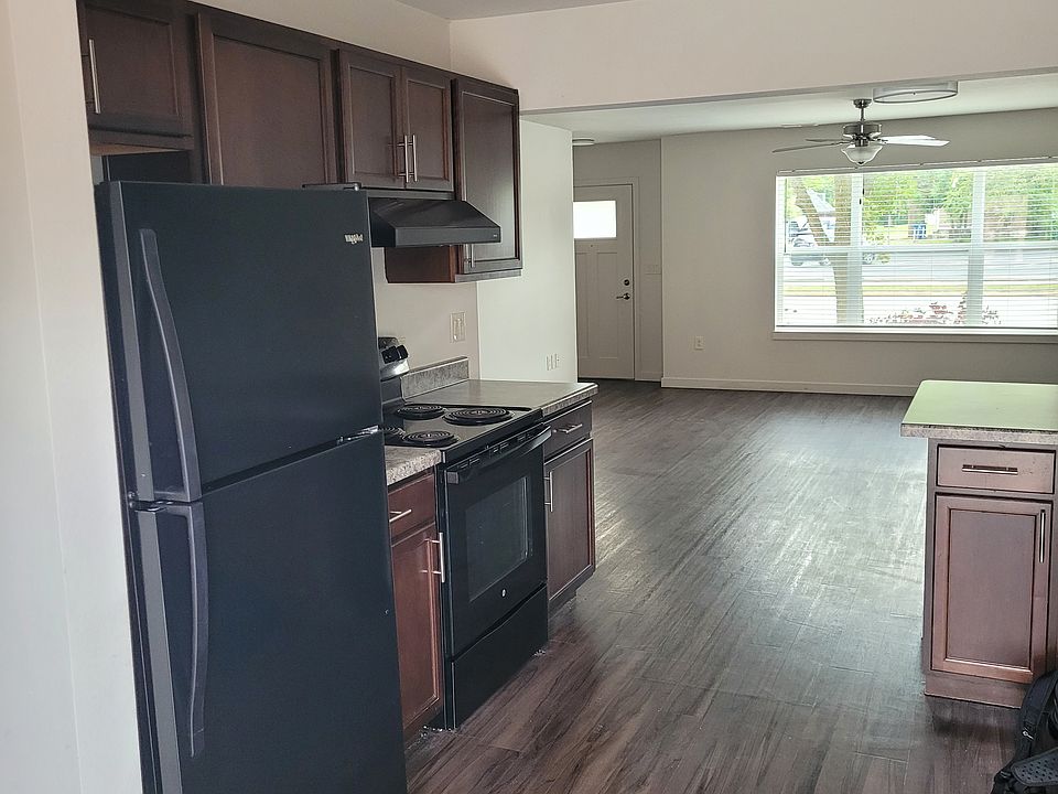 1st image of 200 S 6th St #618