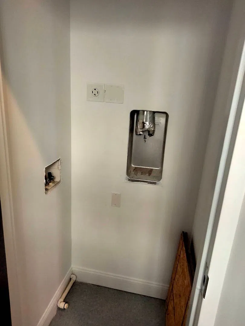 210 Farmington Ave — Photo 4
