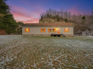 1354 Franks Hollow Rd, Swords Creek, VA 24649