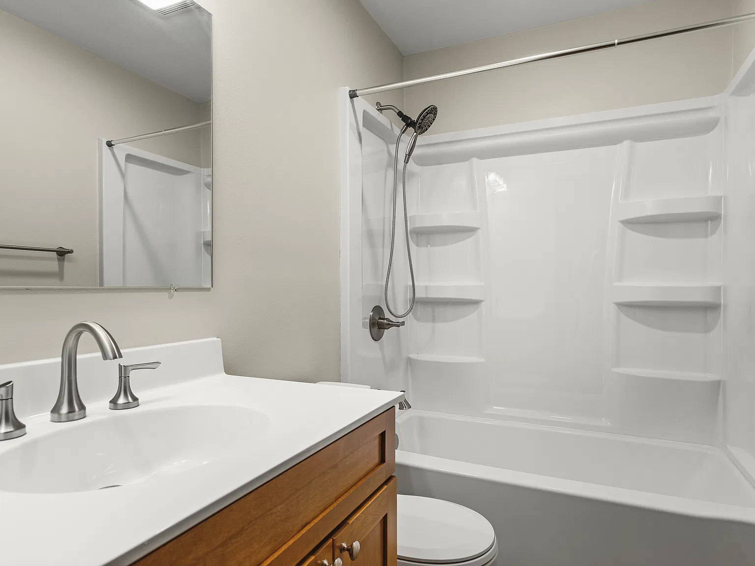 3 bed, 1500 sqft, $1,950 — Photo 4