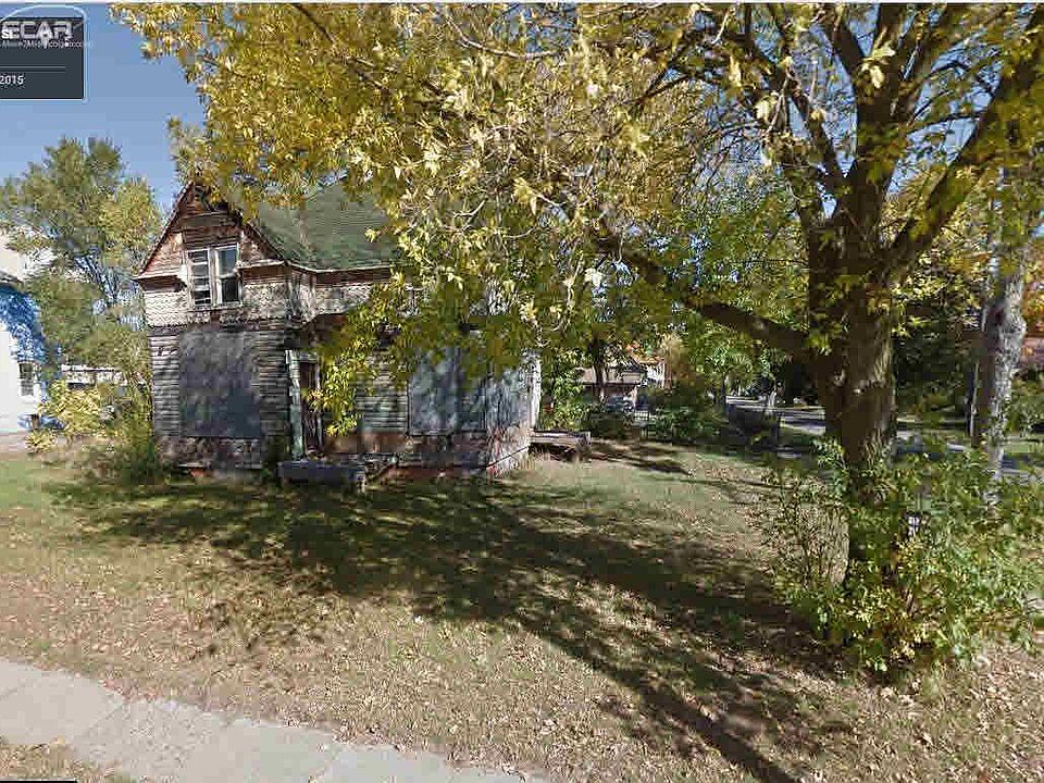 2nd image of 434 W 4th Ave