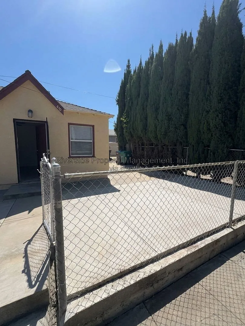 1 bed, 1.0 bath, 300 sqft, $1,495 — Photo 3