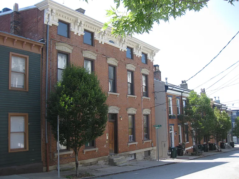 337 Milton St #1 — Photo 10