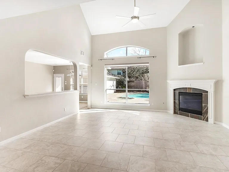 803 Chisel Point Dr — Photo 10