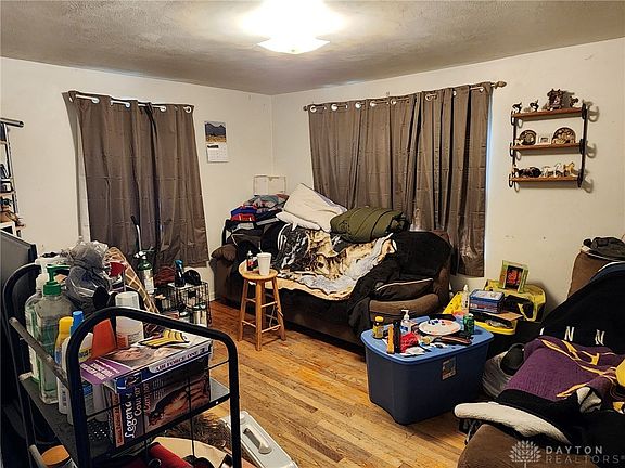 5th image of 150 Weaver St