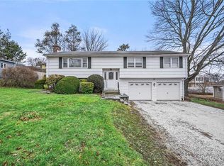 28 Beech St, Trumbull, CT 06611