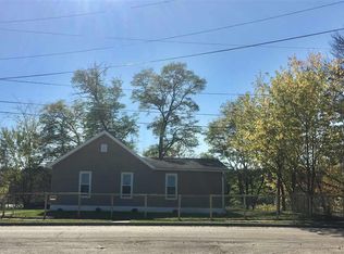 1423 Pike Rd, Savanna, IL 61074