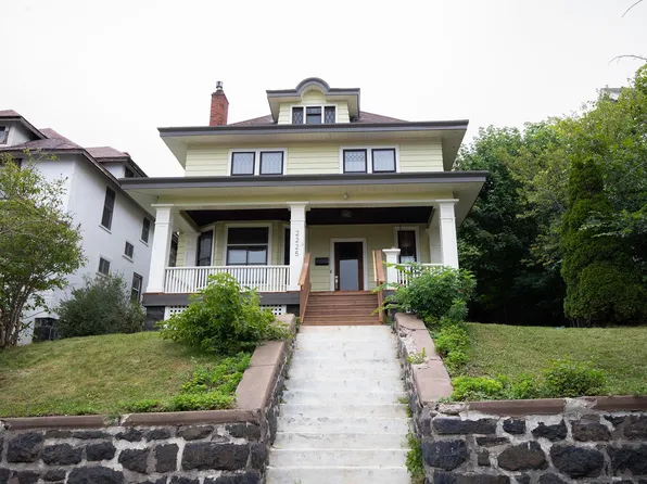 2225 W 4th St, Duluth, MN 55806