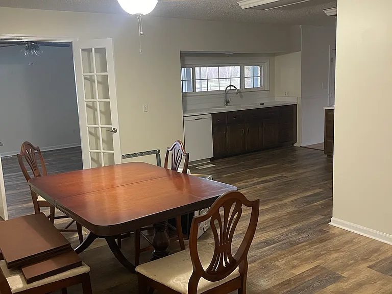 258 Powell Rd — Photo 27