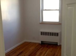 1543 Ohm Ave, Bronx, NY 10465