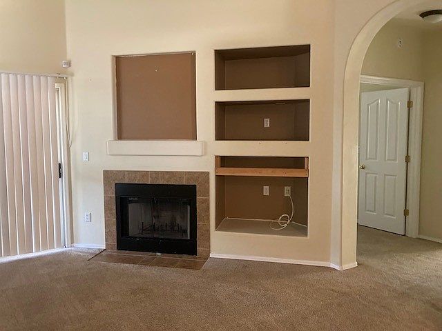 1st image of 376 E Camino Del Abeto