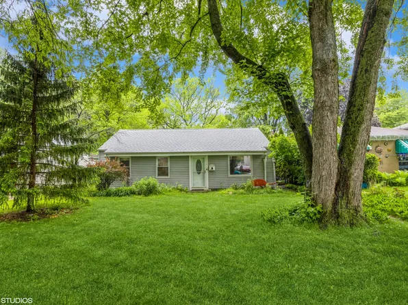 730 Brown Ave, Evanston, IL 60202