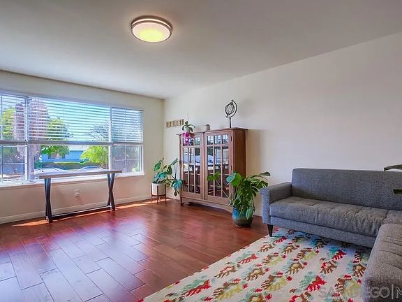 4th image of 3709 Ashford St