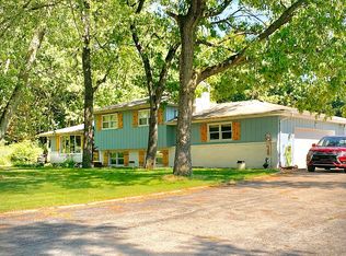 6645 Whispering Hills Ln, Demotte, IN 46310