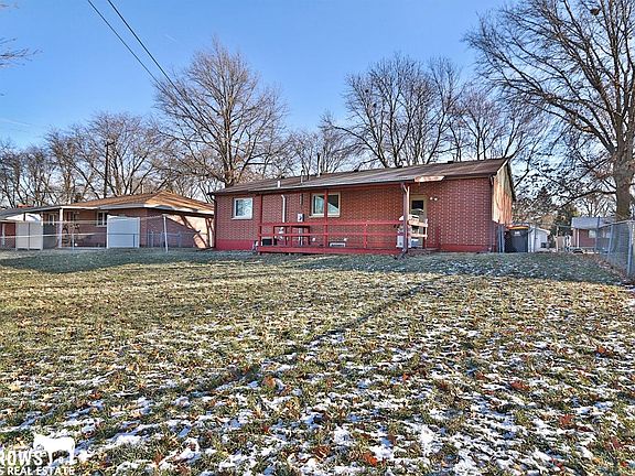 3rd image of 231 Sycamore Dr