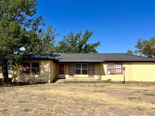 815 Avenue A, Ralls, TX 79357