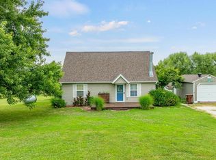 105 Meadowood Ln, Ozark, MO 65721