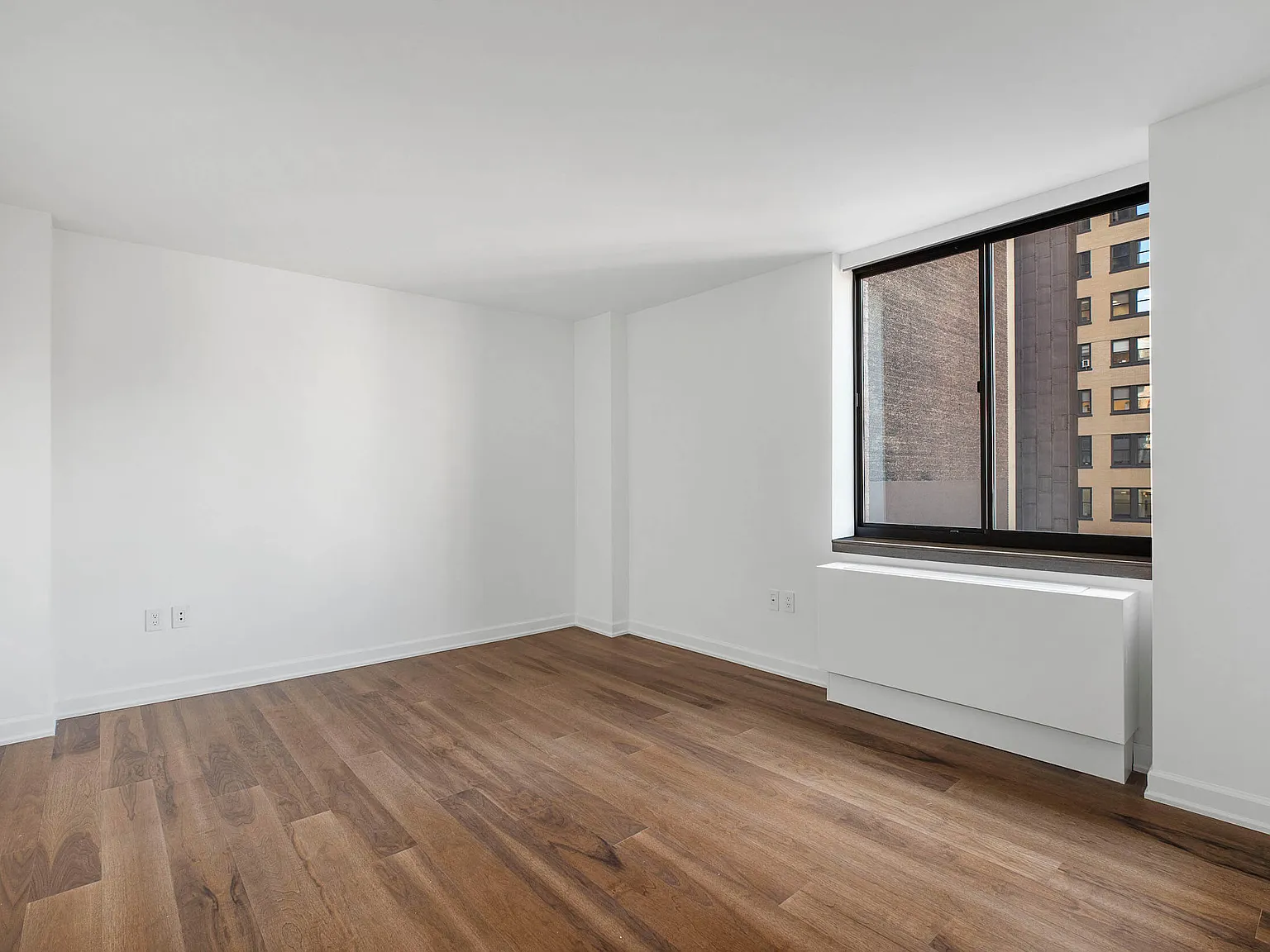 77 West 24th Street — Photo 2