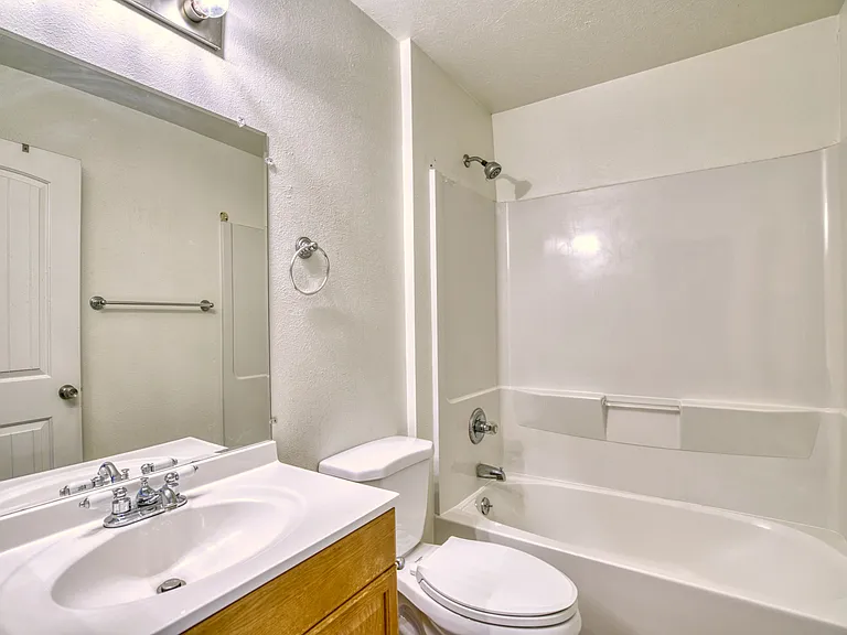 1000 Townley Cir — Photo 17