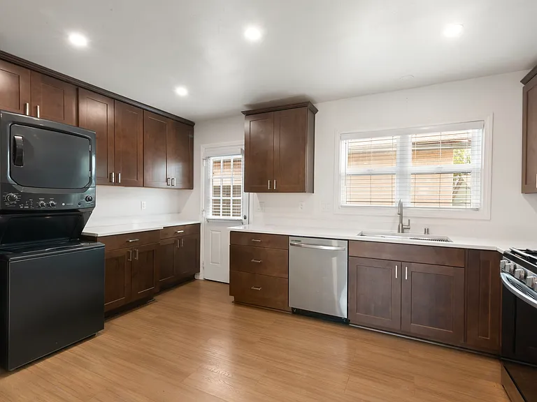 4233 Pepper Dr — Photo 6