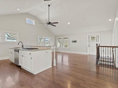 310 Green Street — photo 7