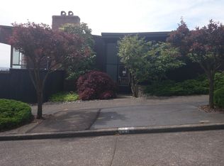 3715 W Dravus St, Seattle, WA 98199