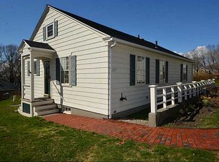 177R Highland Rd, Tiverton, RI 02878
