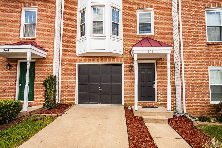 1st image of 304 Braemar Pl