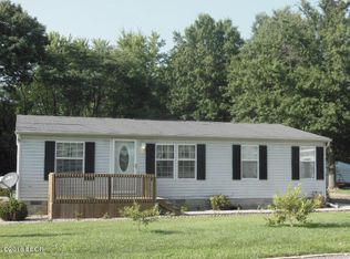 55 Mimosa Ln, Flora, IL 62839