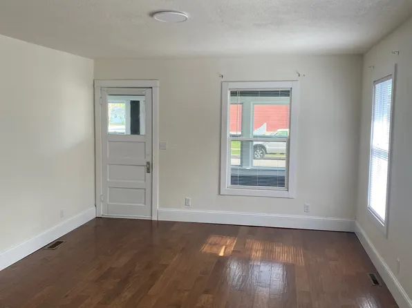 1329 W Lawrence St, Appleton, WI 54914