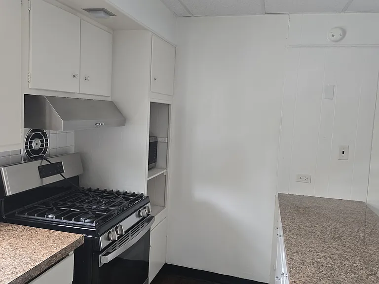 77 Hudson Rd #1 — Photo 18