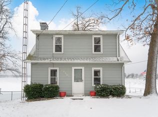 13363 Lake Shore Dr, Fenton, MI 48430