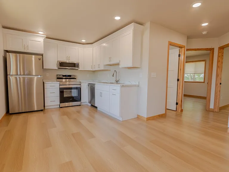 Kitchen & Hallway